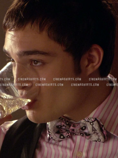 Chuck Bass wearing the original Self-Tie Paisley Bow Tie on Gossip Girl