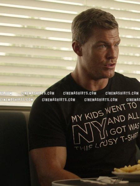 Jack Reacher wearing the original "My Kids Went to NY" Novelty Tee on Reacher